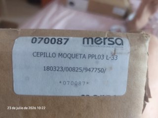 Nuevo sin estrenar.Cepillo de pulidora o fregadora