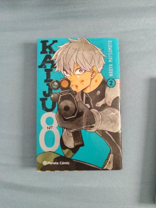 Mangas Kaiju N°8
