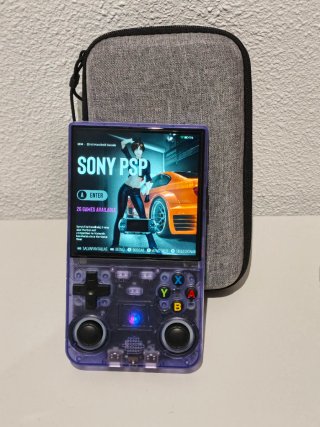 Consola Portátil R36 Ultra Morada