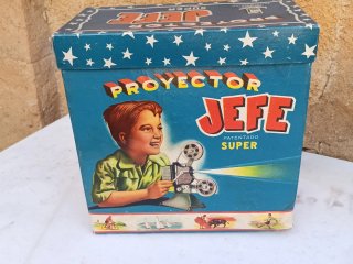 Proyector Jefe Super + 8 Películas 9,5 mm