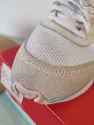 Zapatillas Puma Casual Mujer Rosa y Blanco