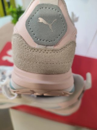 Zapatillas Puma Casual Mujer Rosa y Blanco