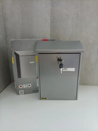 Buzón Plata con Cubierta