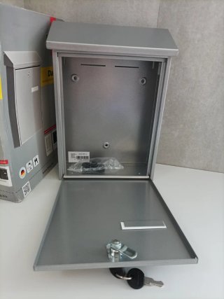 Buzón Plata con Cubierta