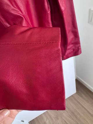 Chaqueta de piel roja El Corte Inglés