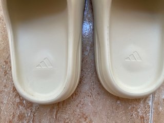 Adidas Yeezy Slide Beige Talla 43 (US 9)