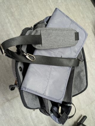 Bolso Carrito Bebé Gris Estampado Flechas