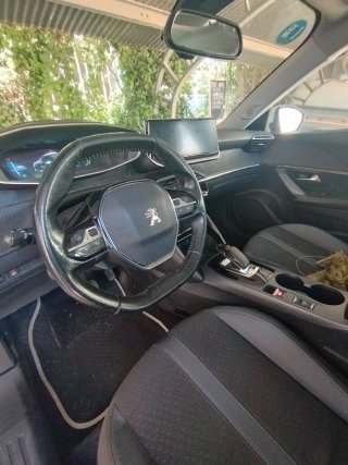 Peugeot e-2008 2019