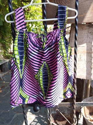 Conjunto de camisas y pantalones afro