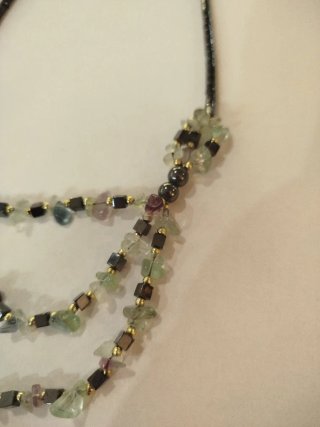 Collana donna pietre verdi e viola