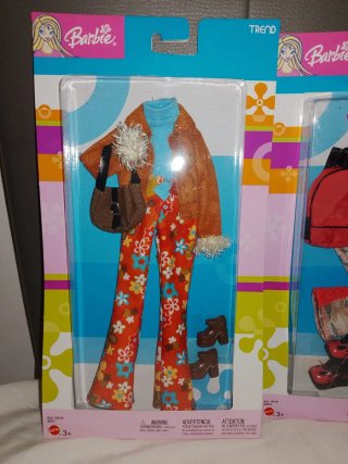 Barbie Fashions Trend. Mattel. Lotto di 15 set