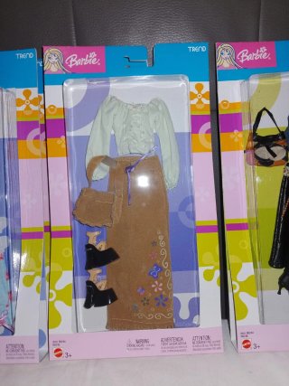 Barbie Fashions Trend. Mattel. Lotto di 15 set