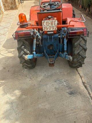Tractor Antonio Carraro