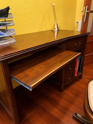 Escritorio madera maciza con silla