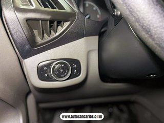 Ford Transit Connect 3 plazas POCOS KILOMETROS!