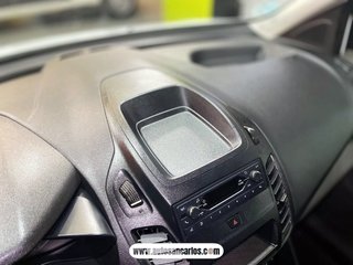 Ford Transit Connect 3 plazas POCOS KILOMETROS!