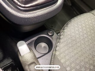 Ford Transit Connect 3 plazas POCOS KILOMETROS!