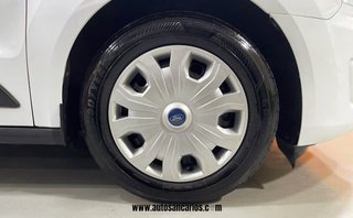 Ford Transit Connect 3 plazas POCOS KILOMETROS!