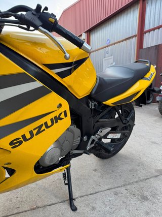 SUZUKI GS 500 F A2 2004 .