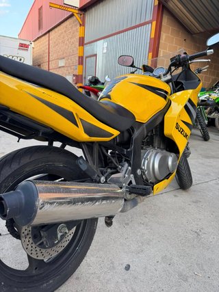 SUZUKI GS 500 F A2 2004 .