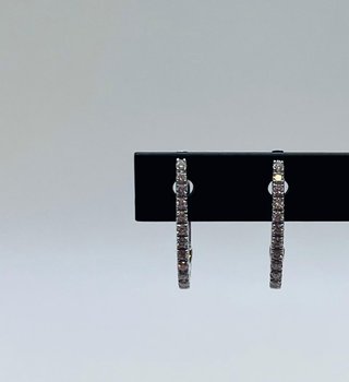 PENDIENTES CON DIAMANTES ORO BLANCO 18K. Peso 3.28