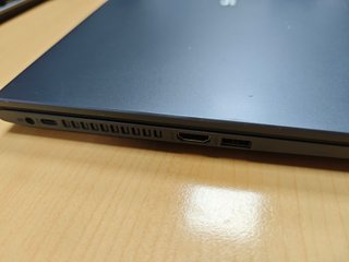 Portátil Asus VivoBook  Ryzen 7 512GB SSD W11 Pro