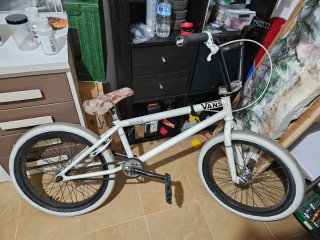 Bicicleta Wethepeople Reason con Freecoaster