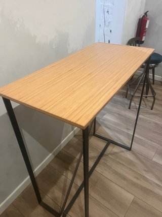 Mesa alta rectangular madera y metal
