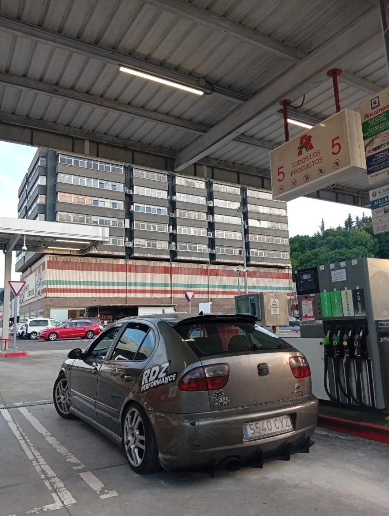SEAT Leon 2004 - foto 1
