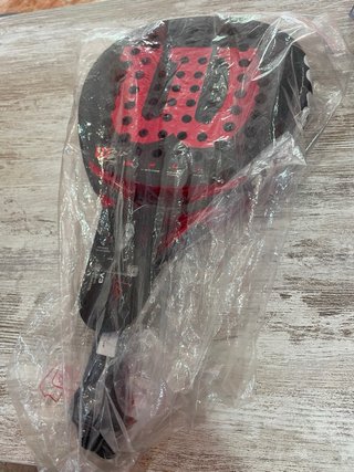 Pala de pádel Wilson Bela V3 PRO.