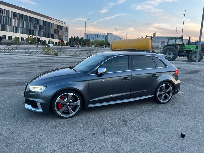 Audi RS3 2018 - foto 1
