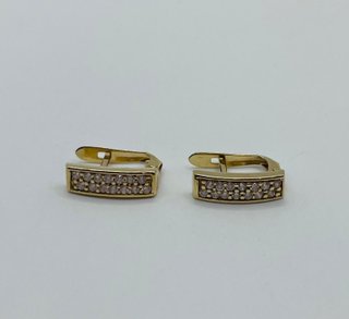 PENDIENTES PIEDRAS BLANCAS ORO 18K. Peso 2.92g