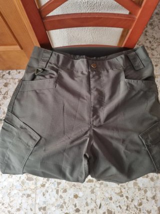 Pantalón corto cargo verde