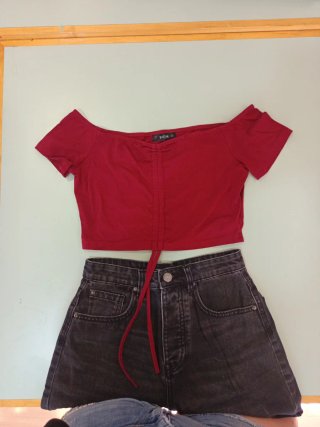 Top rojo SHEIN fruncido