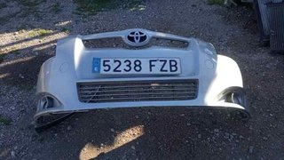 PARAGOLPES DELANTERO TOYOTA AURIS Advance
