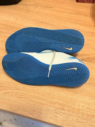 Zapatilla Fútbol Sala Nike Blanca y Azul