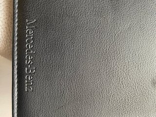 Cartera porta-documentos Mercedes-Benz Negra piel.