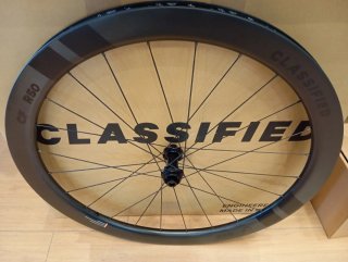 Juego de Ruedas Classified R50