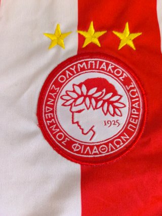 Camiseta Olympiacos FC Roja y Blanca