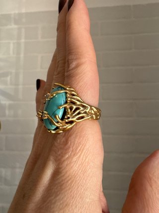 Anello con Turchese e Dettagli Oro