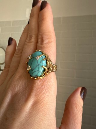 Anello con Turchese e Dettagli Oro