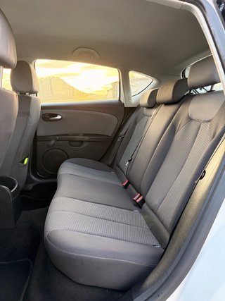SEAT Leon 1.6 Tdi con Garantia y TALLER