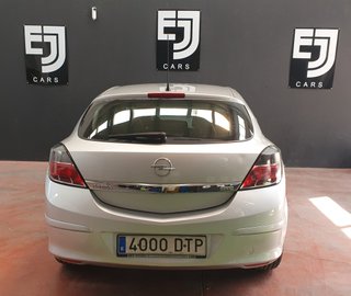 Opel Astra 2005
