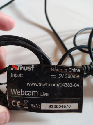Webcam Logitech e Trust Nera