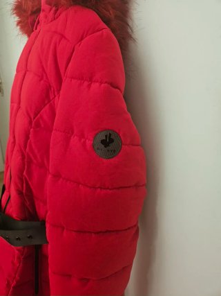 Abrigo acolchado DI-BYE rojo