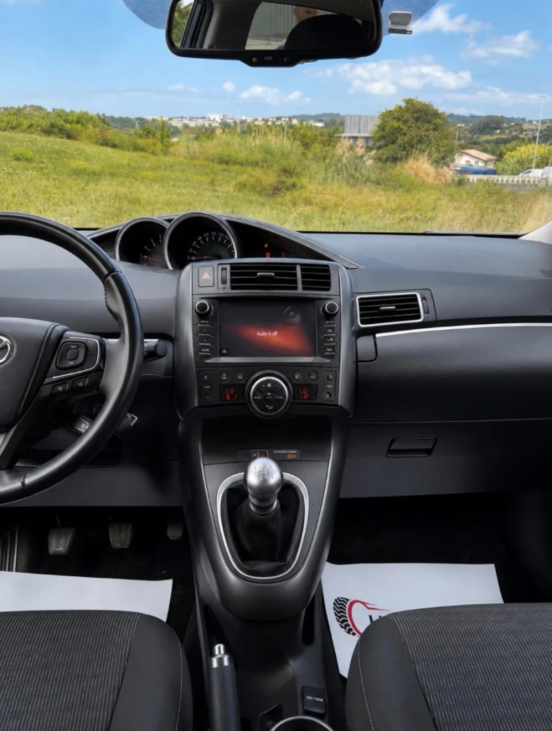Toyota Corolla Verso 2017, foto 9