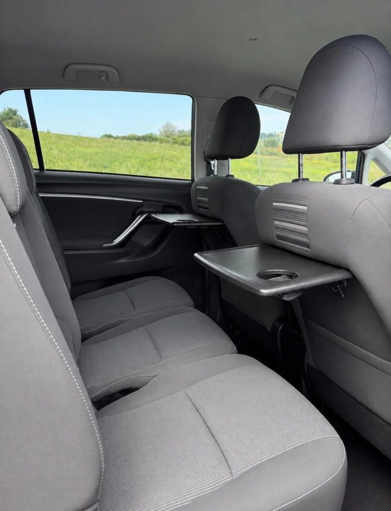 Toyota Corolla Verso 2017, foto 14