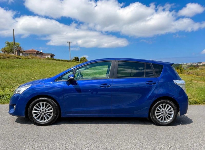 Toyota Corolla Verso 2017, foto 25