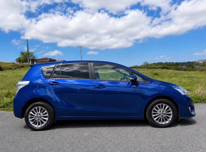 Toyota Corolla Verso 2017, foto 26