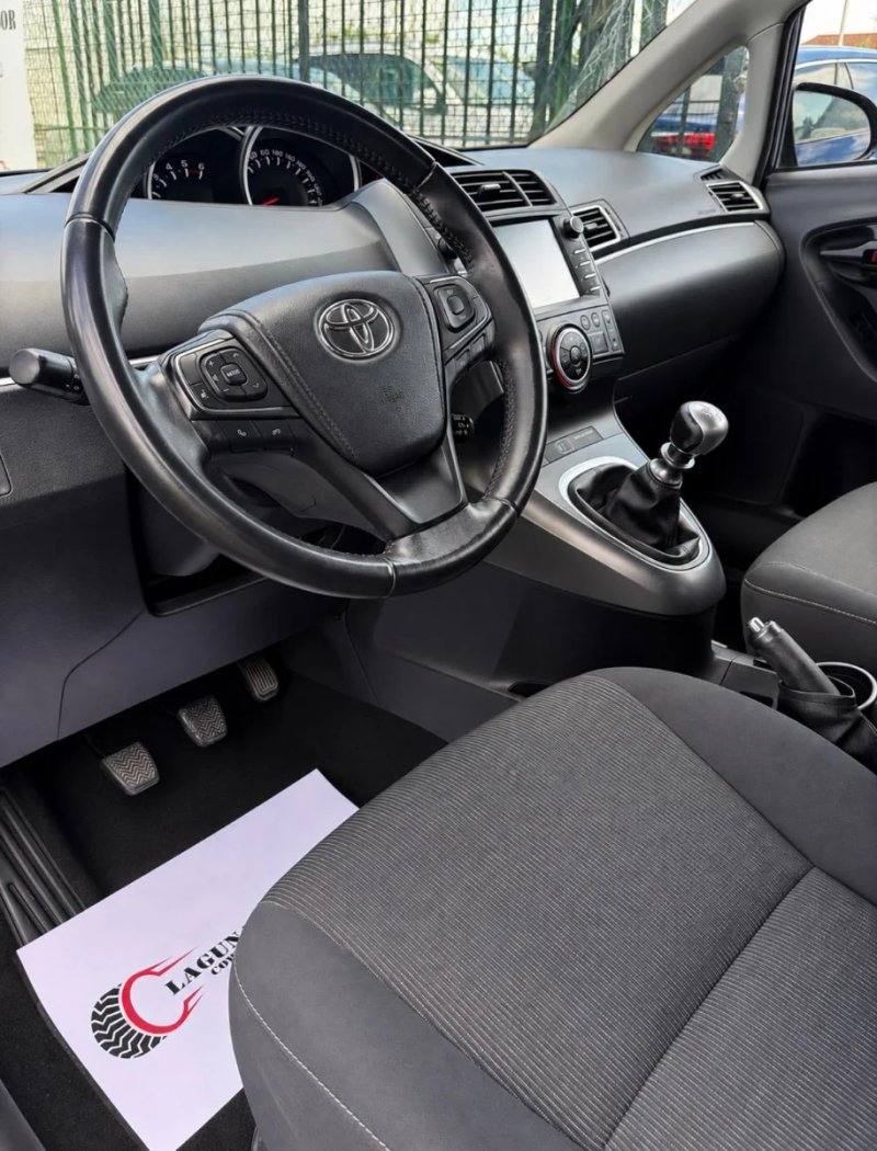 Toyota Corolla Verso 2017, foto 31